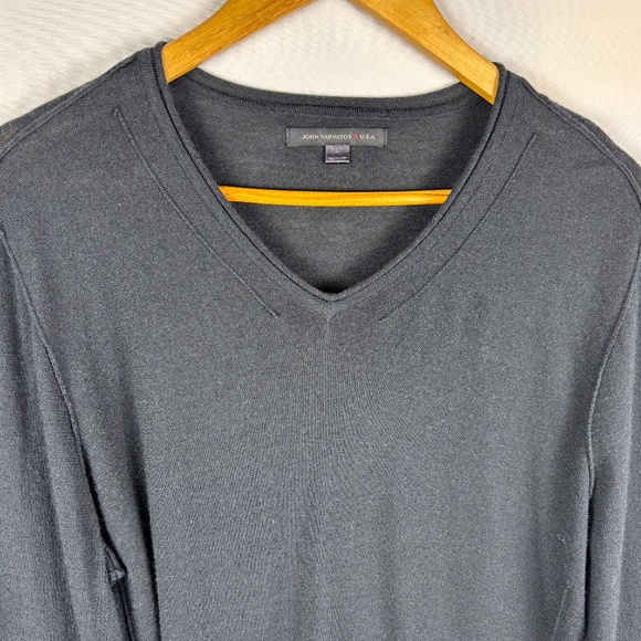 John Varvatos Men’s Knit Merino Wool Sweater Sz L Black V-Neck Preppy Pullover - Picture 2 of 8